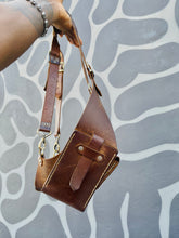 Load image into Gallery viewer, Rustic Brown Leather Wallet Harness
